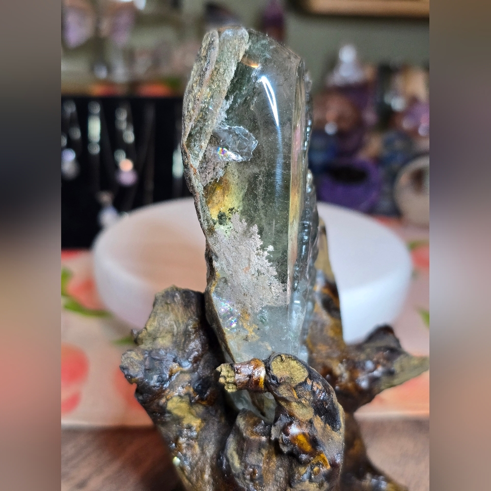 Garden Quartz Crystal Scenery Carving - Picture 4 of 12